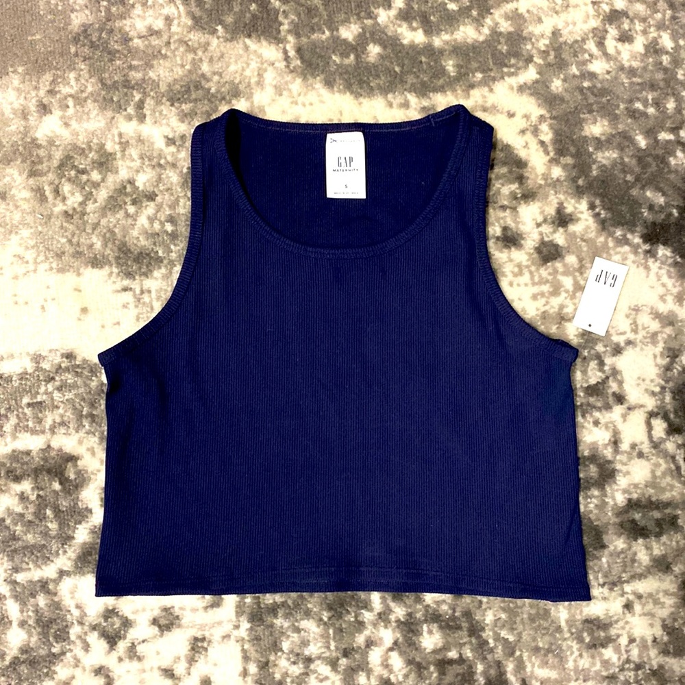 Gap maternity cropped top